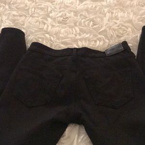 TRUE RELIGION Mid Rise Super Skinny Jeans. Size 25